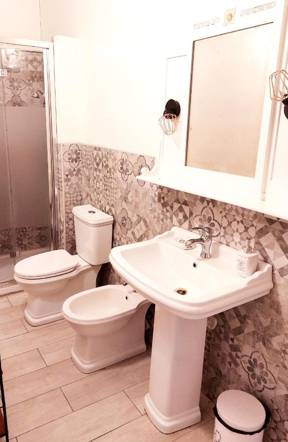 לינה וארוחת בוקר טורינו La Casina Del Grillo מראה חיצוני תמונה